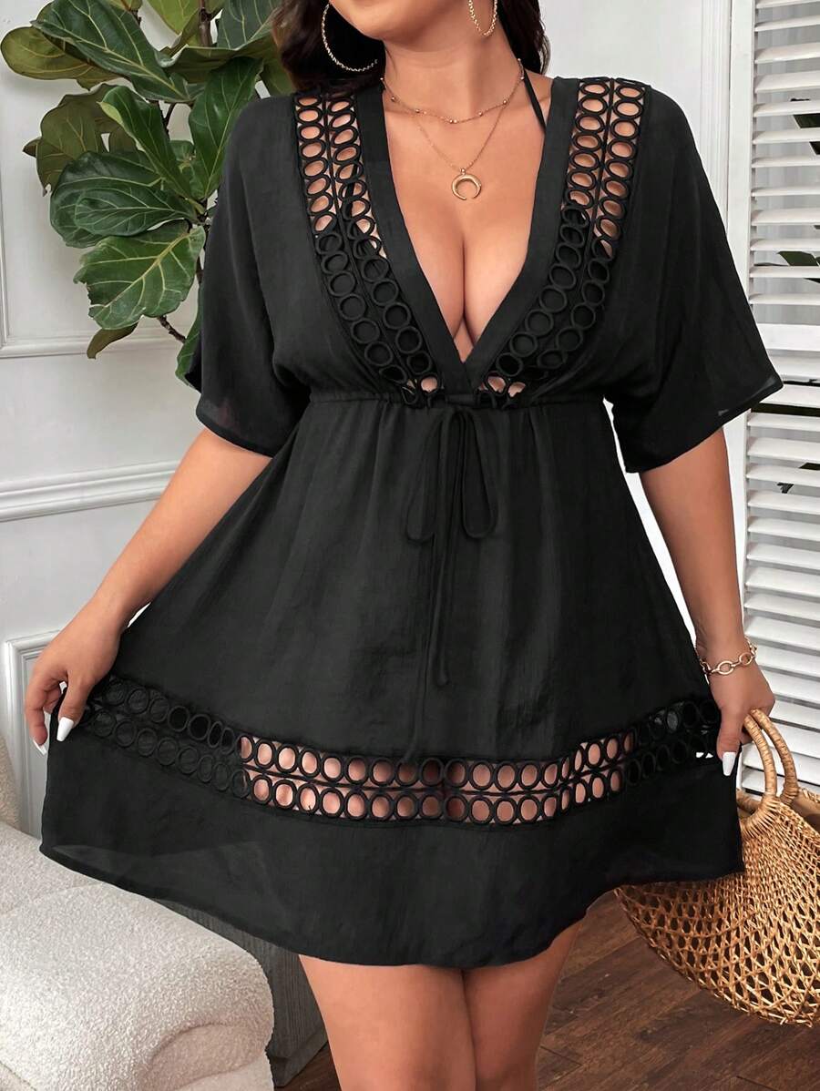 Saída de Praia com Vazado Plus Size