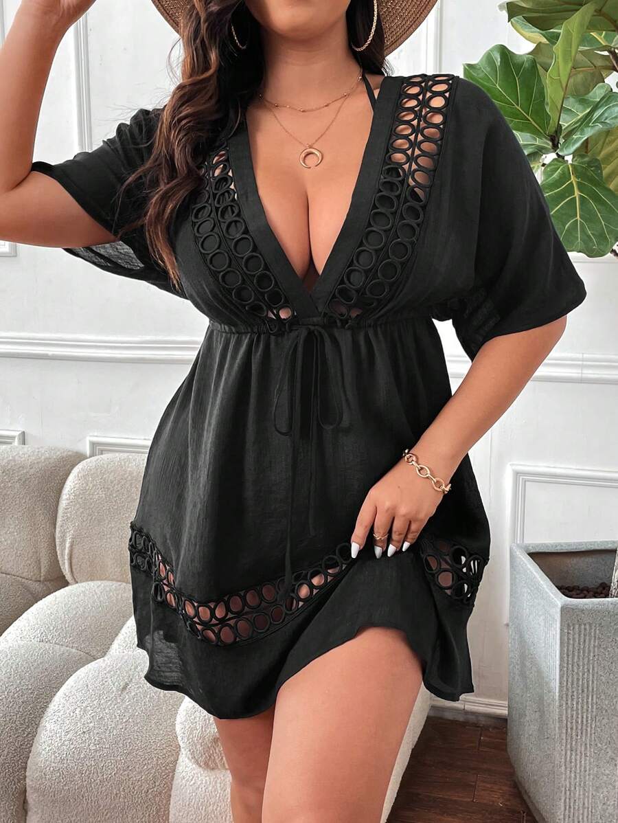 Saída de Praia com Vazado Plus Size