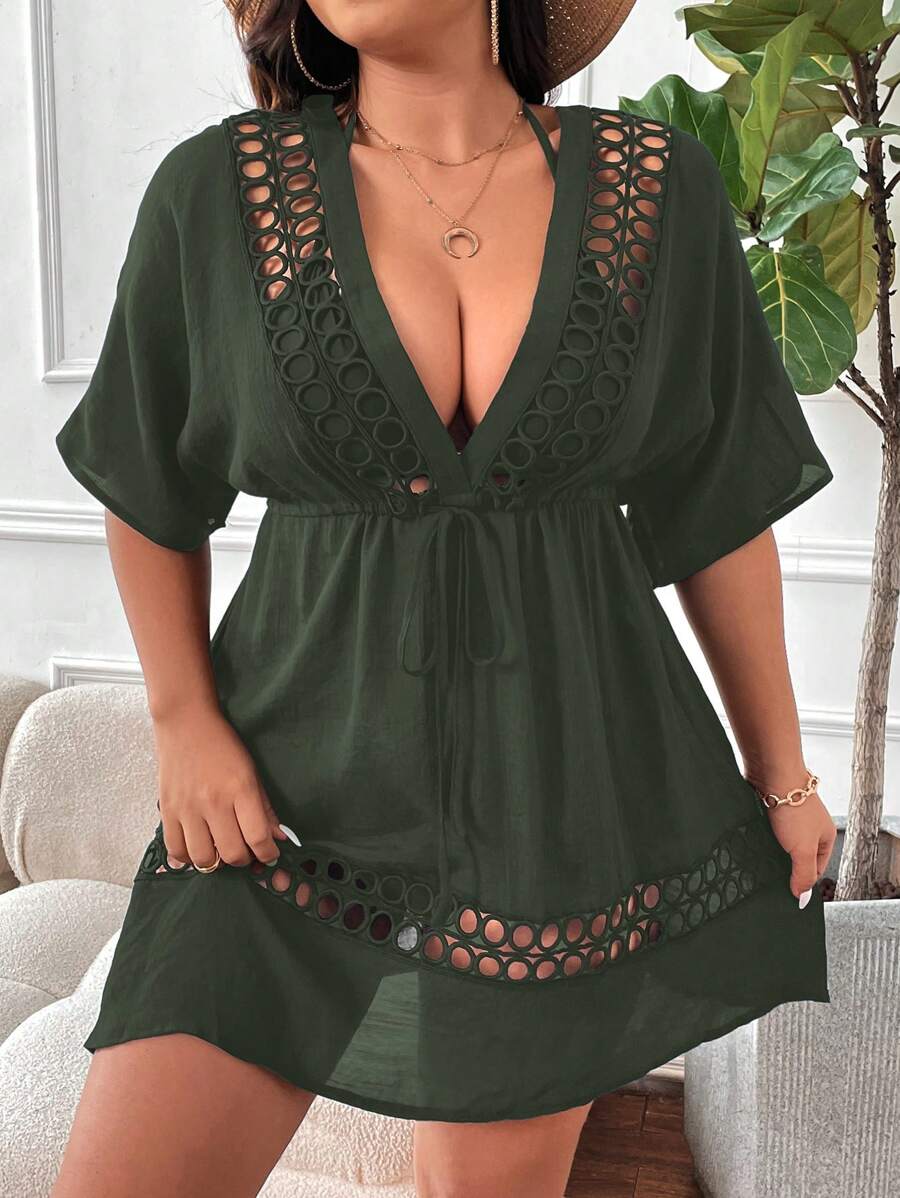 Saída de Praia com Vazado Plus Size