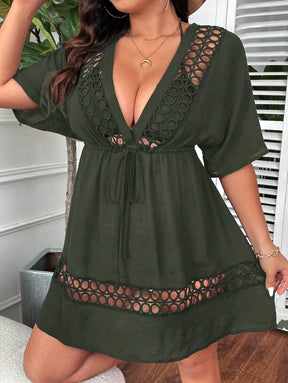 Saída de Praia com Vazado Plus Size