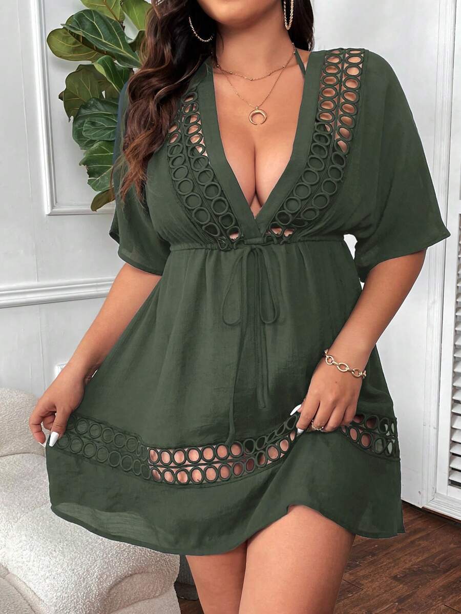 Saída de Praia com Vazado Plus Size