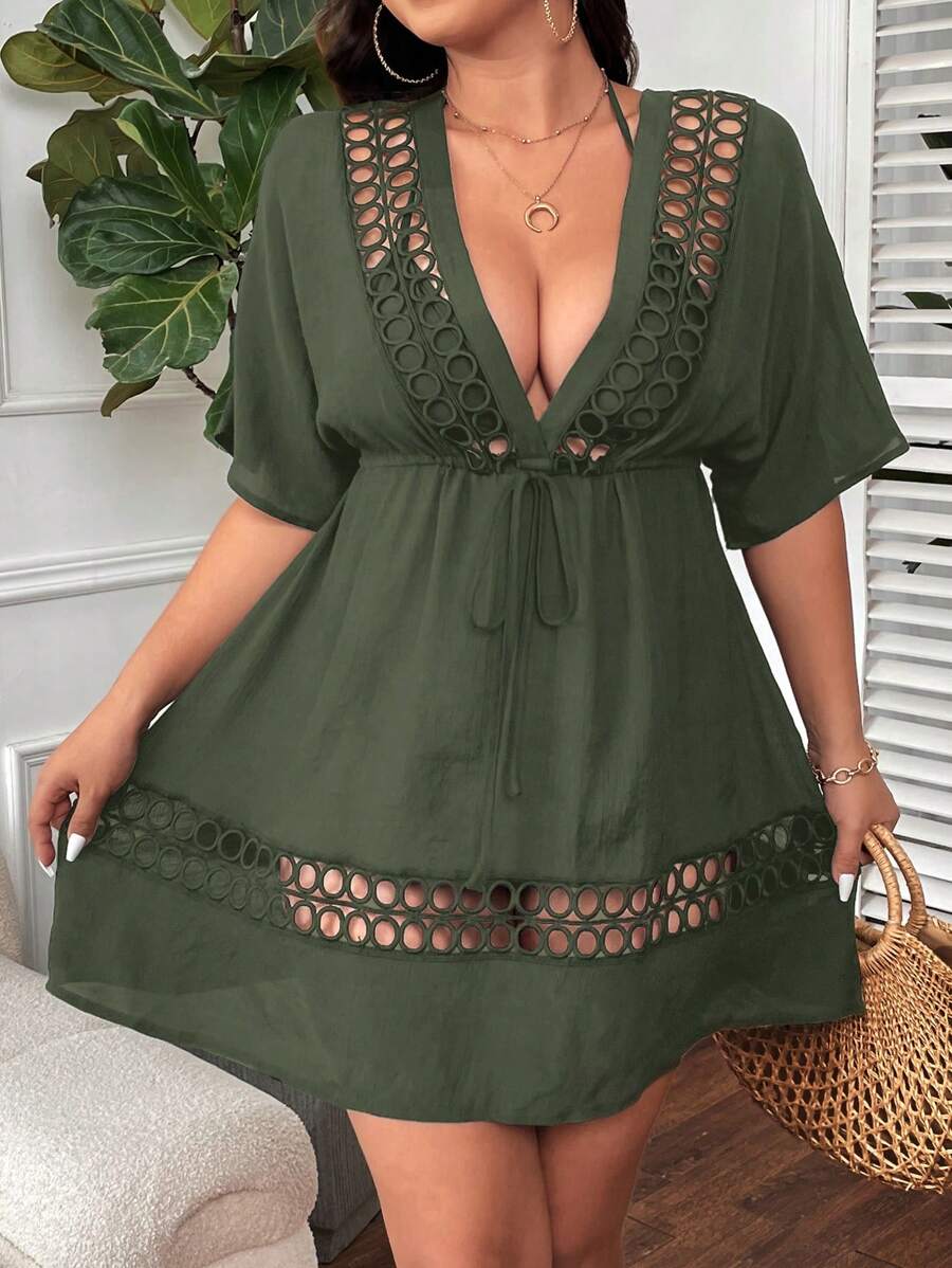 Saída de Praia com Vazado Plus Size