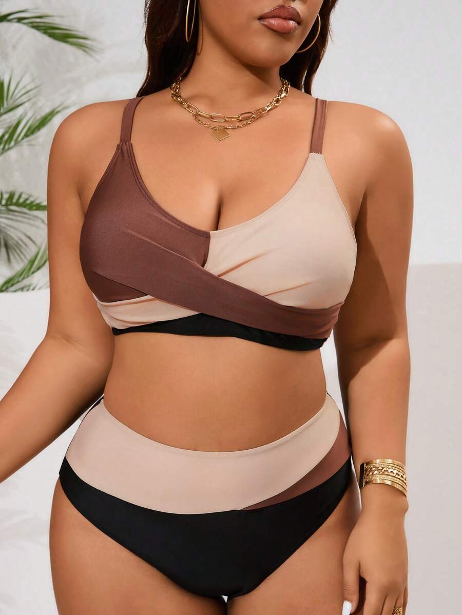 Biquíni Plus Size Color Block Elegance