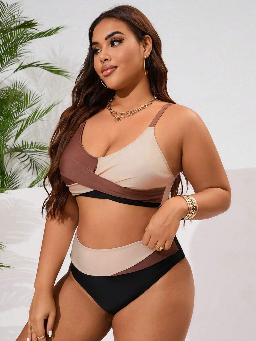 Biquíni Plus Size Color Block Elegance