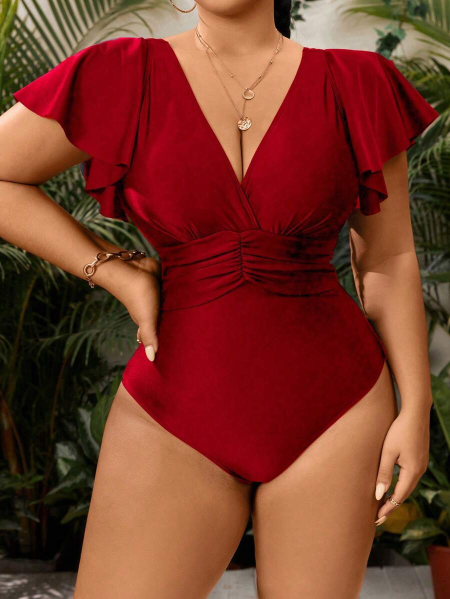 Maiô Preto Plus Size com Manga Borboleta