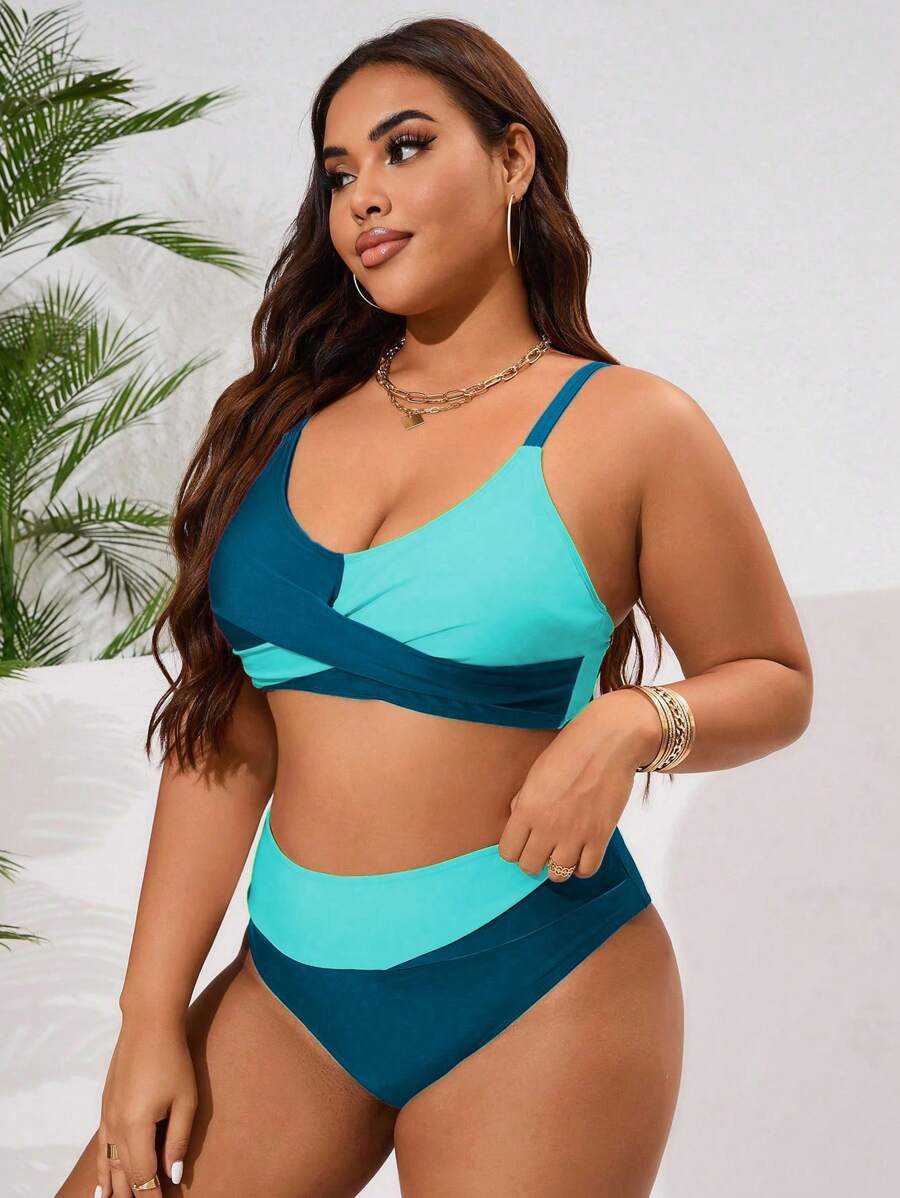Biquíni Plus Size Color Block Elegance