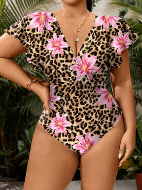 Maiô Preto Plus Size com Manga Borboleta