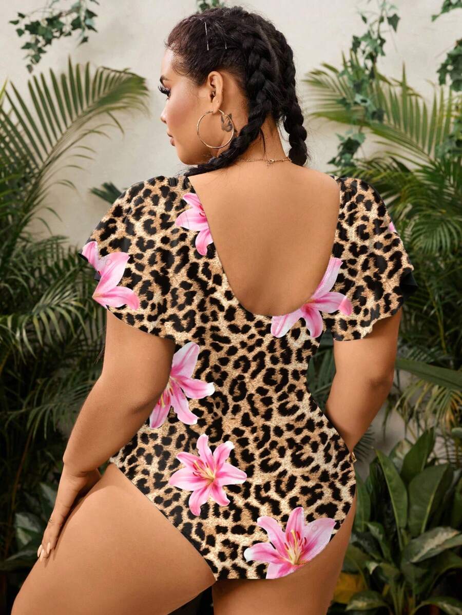Maiô Preto Plus Size com Manga Borboleta