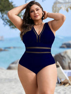 Maiô Plus Size com Detalhes Vazados