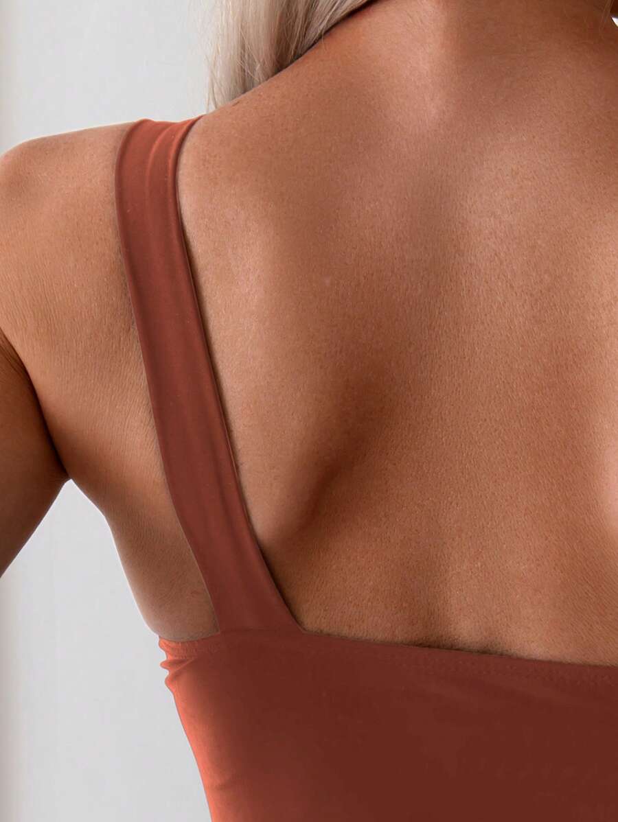 Maiô Ombro Único com Detalhe Dourado
